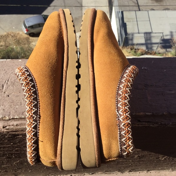 UGG Tasman Slipper Size 9 - Picture 6 of 10